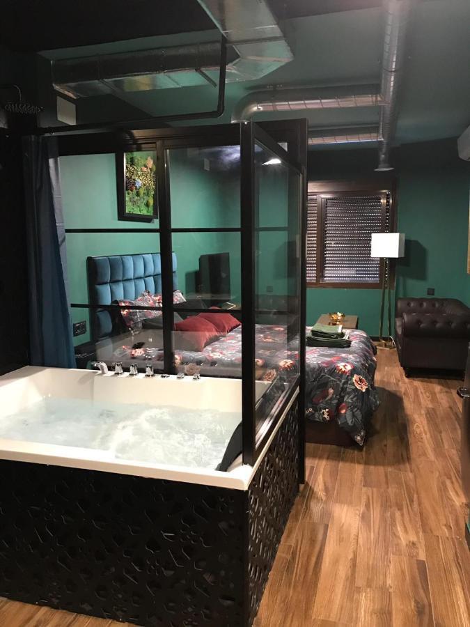 Sevilla Triana Jacuzzi Seville Exterior photo